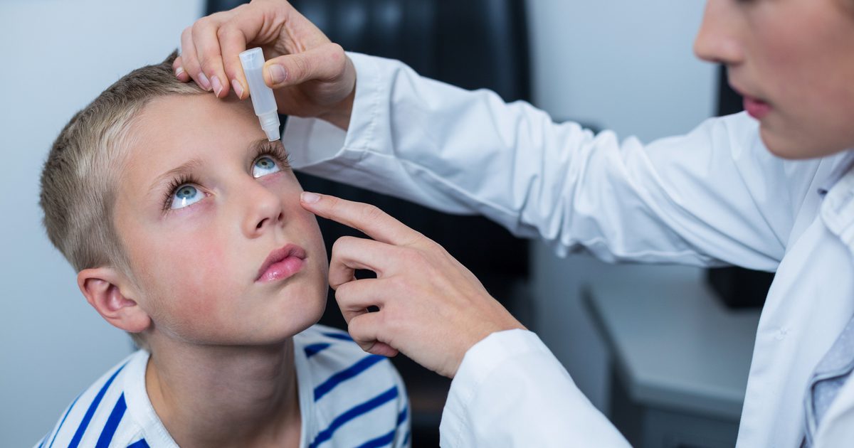 Är ögondroppar säkra för barn?