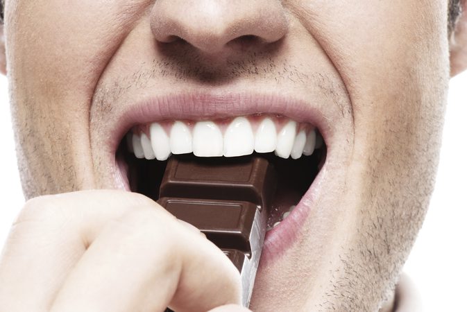 Kan människor som är laktosintoleranta äta choklad?