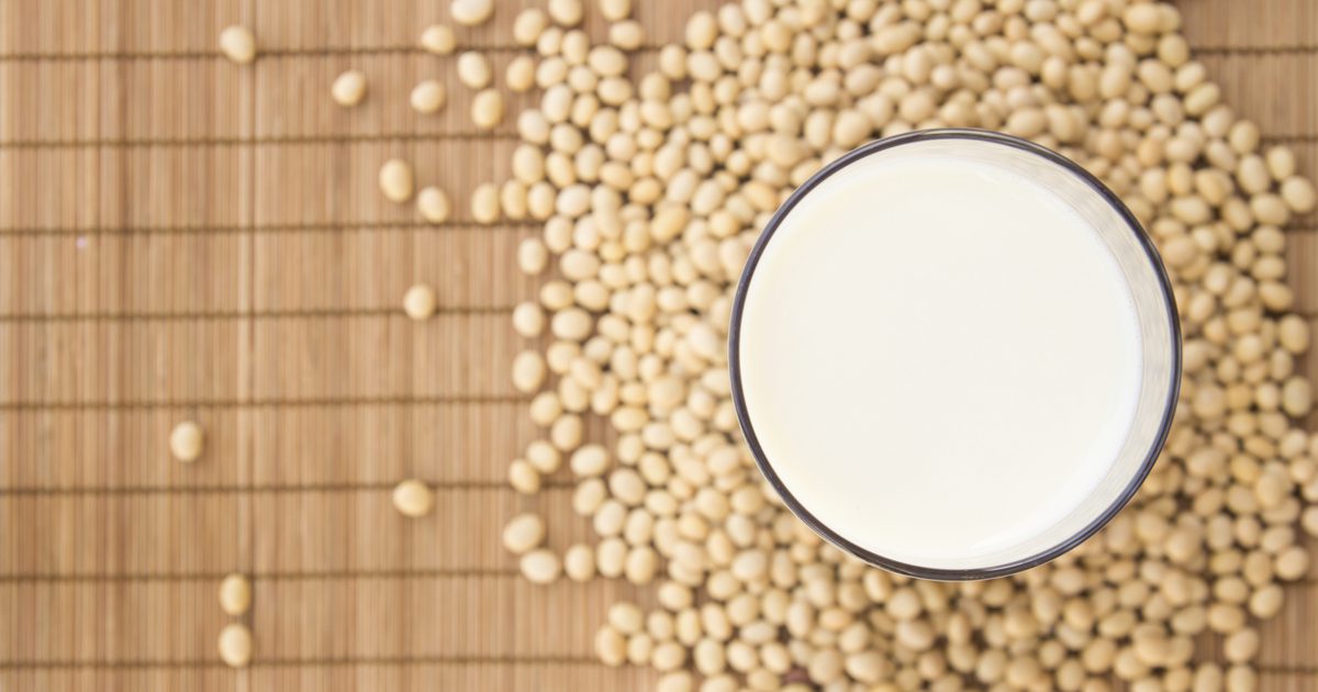 Kan sojamælk forårsage symptomer på laktoseintolerans?