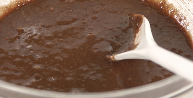 Можете ли да получите Salmonella от Undercooked Brownies?