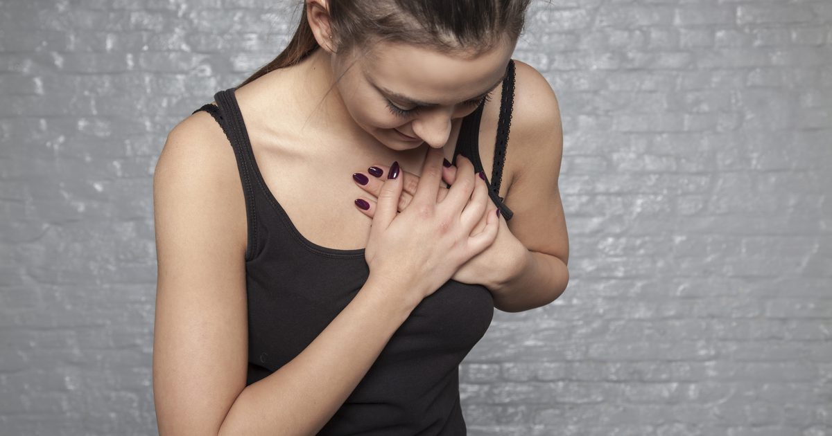Oorzaken van brandende pijn in de borst en rug
