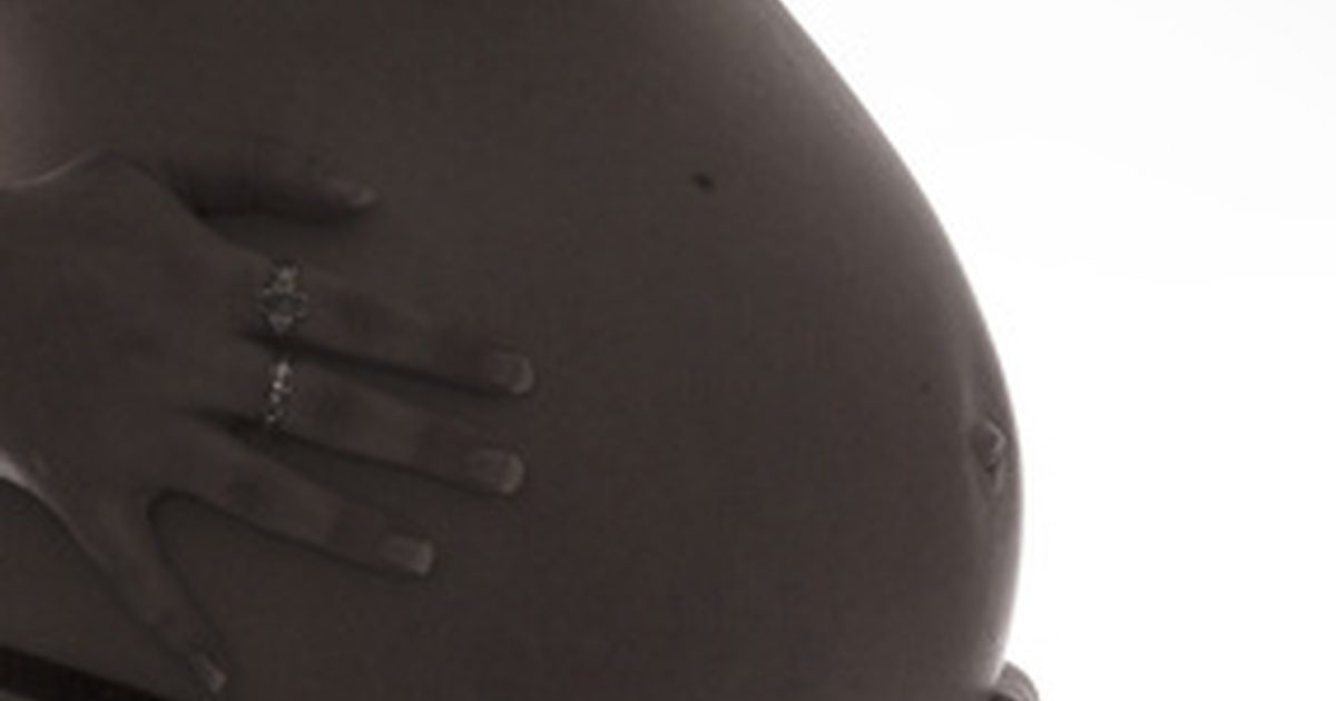 أسباب آلام البطن والظهر في مرحلة مبكرة من الحمل