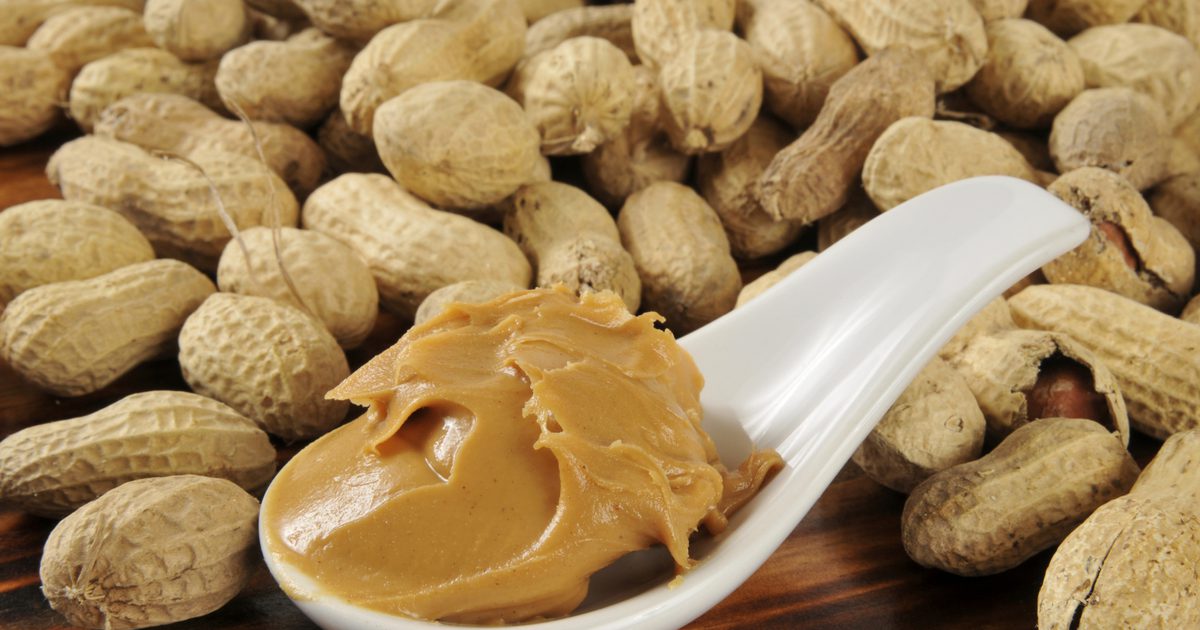 Ali maslo arašidov sodeluje z varfarinom?