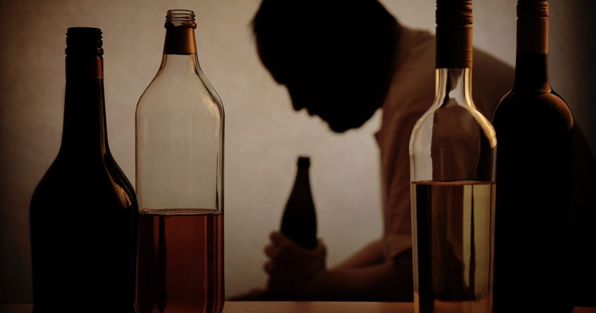 Symptomy jícnové krvácení a alkoholismus