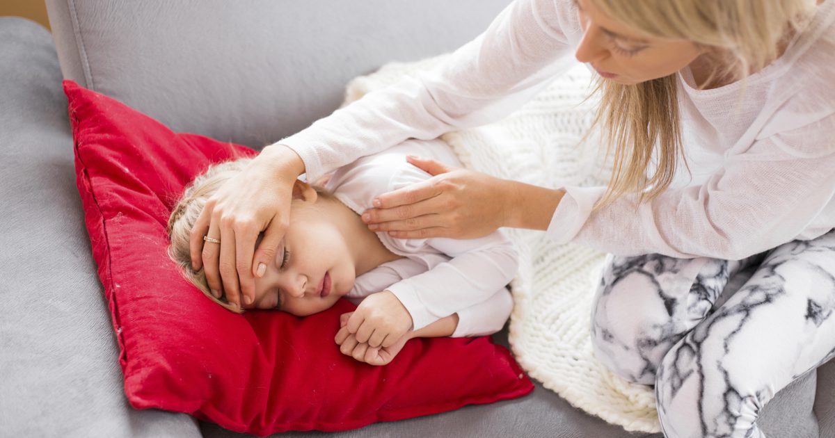 Toddlers में ठंड के साथ उच्च बुखार