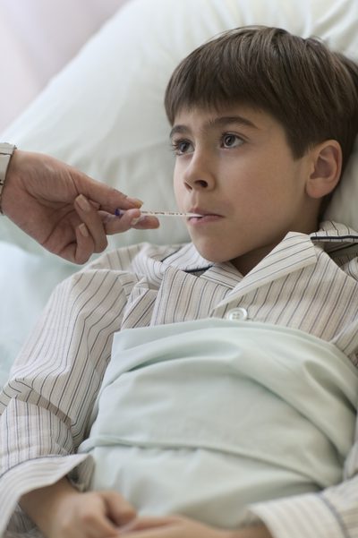 Hoe zich te ontdoen van een verkoudheid bij kinderen