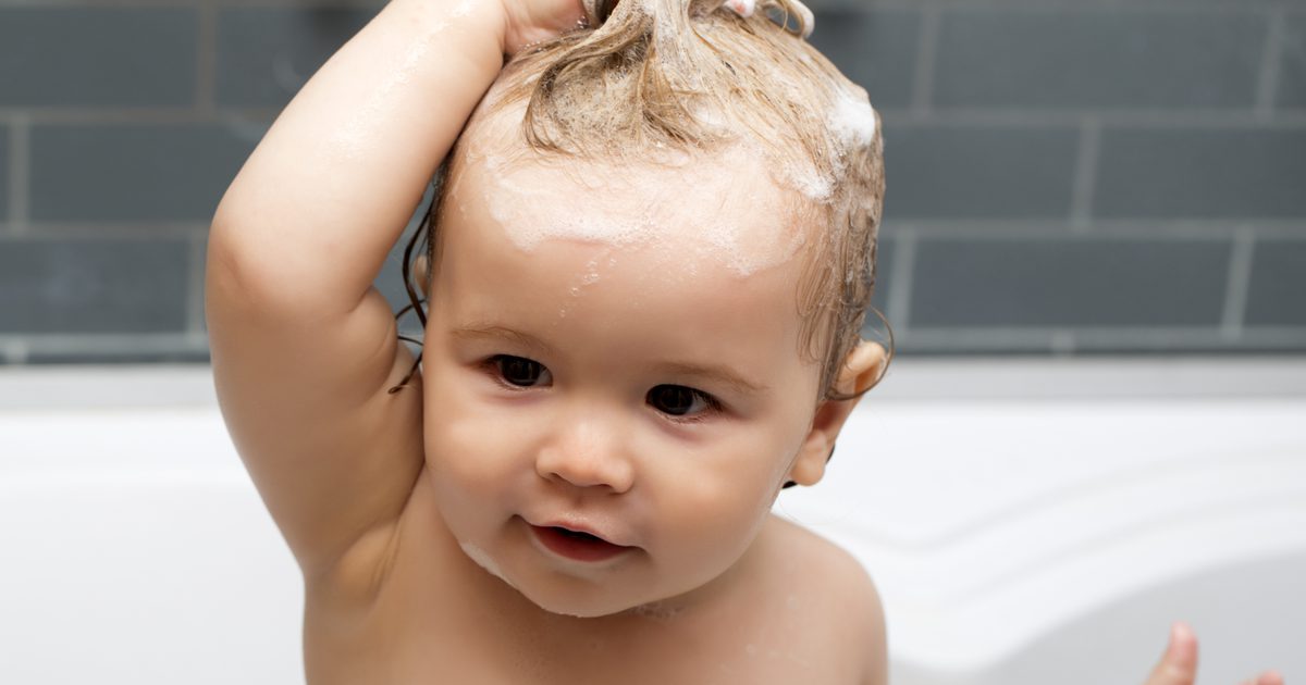 Как да се третира сух скалп при бебета