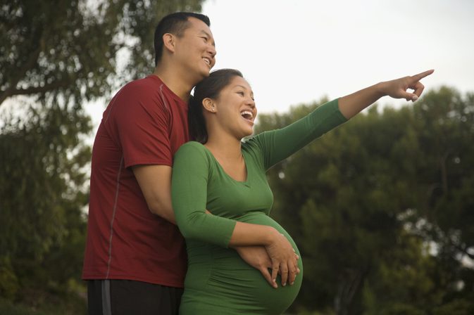 Крака, рамо и обратно крампи по време на бременност