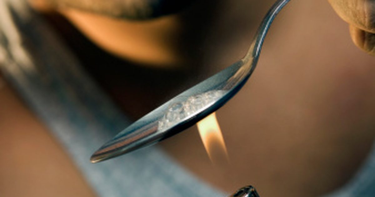 Příznaky a příznaky závislosti heroinu
