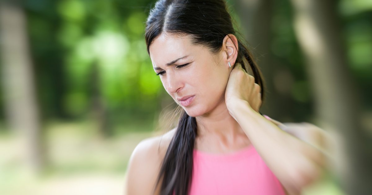 गर्दन के दर्द को जलाने के कारण क्या हैं?