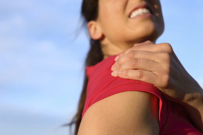 Jaké jsou příčiny bolesti pravého ramena?