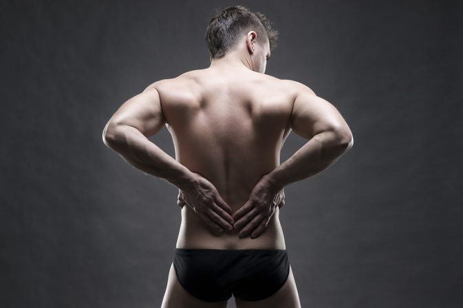 Hva er årsakene til øvre ben og ryggsmerter?