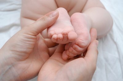 Jakie są sposoby leczenia rozszerzonego serca u niemowląt?
