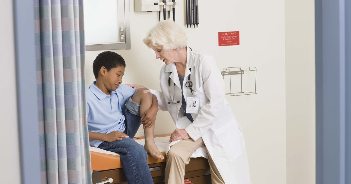 Wat veroorzaakt beenkrampen bij kinderen?