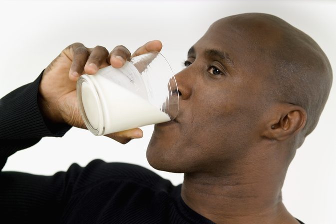 Hvilken slags mælk skal drikke for højt blodtryk