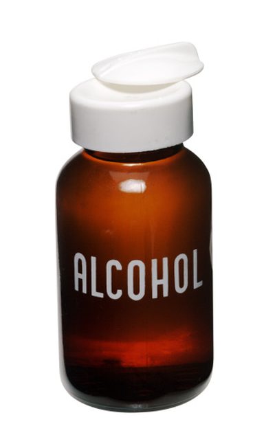 Jakie toksyczne substancje chemiczne są w ocieraniu alkoholu?