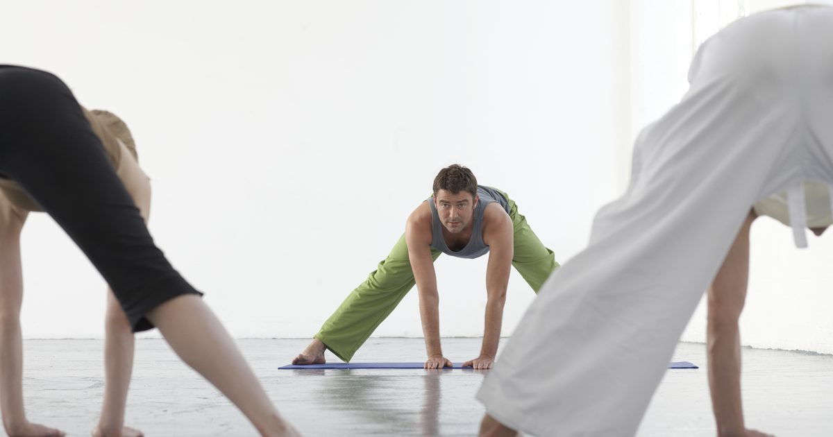Yoga houdingen te vermijden met hernia's