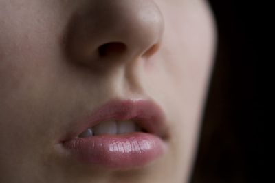 Причини на подути устни и лице