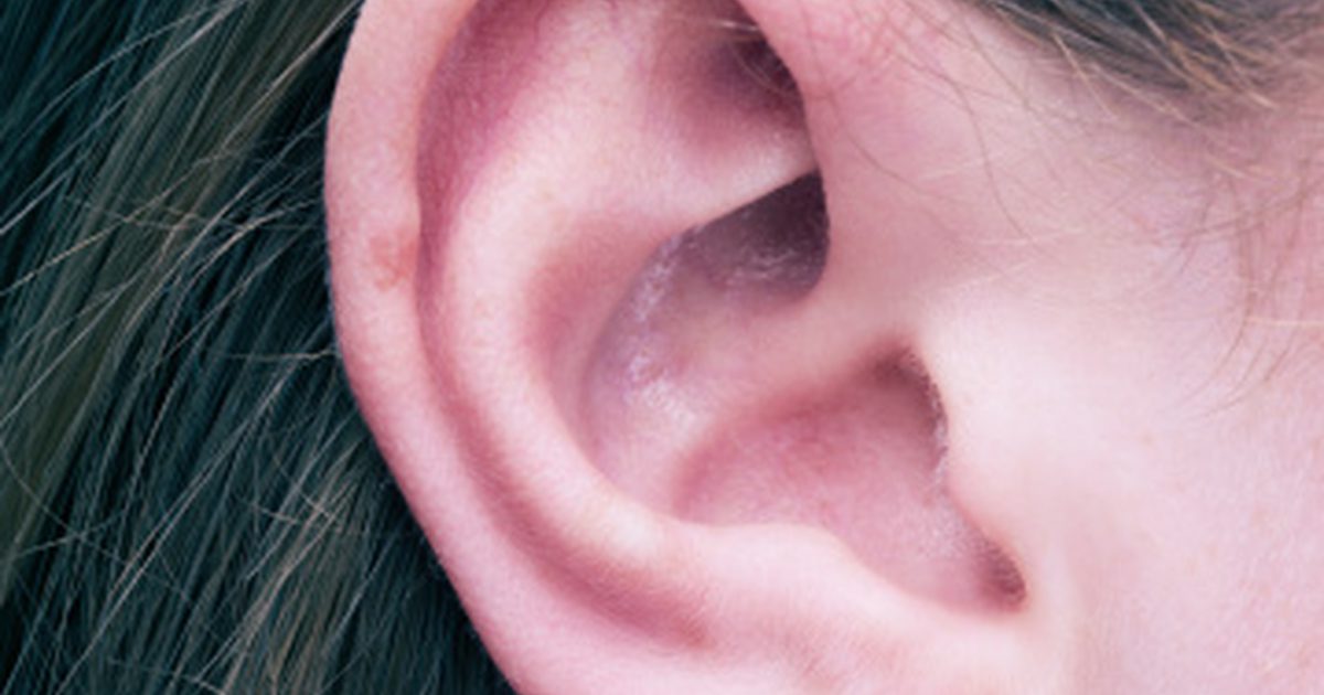 Sucha skóra w uchu zewnętrznym