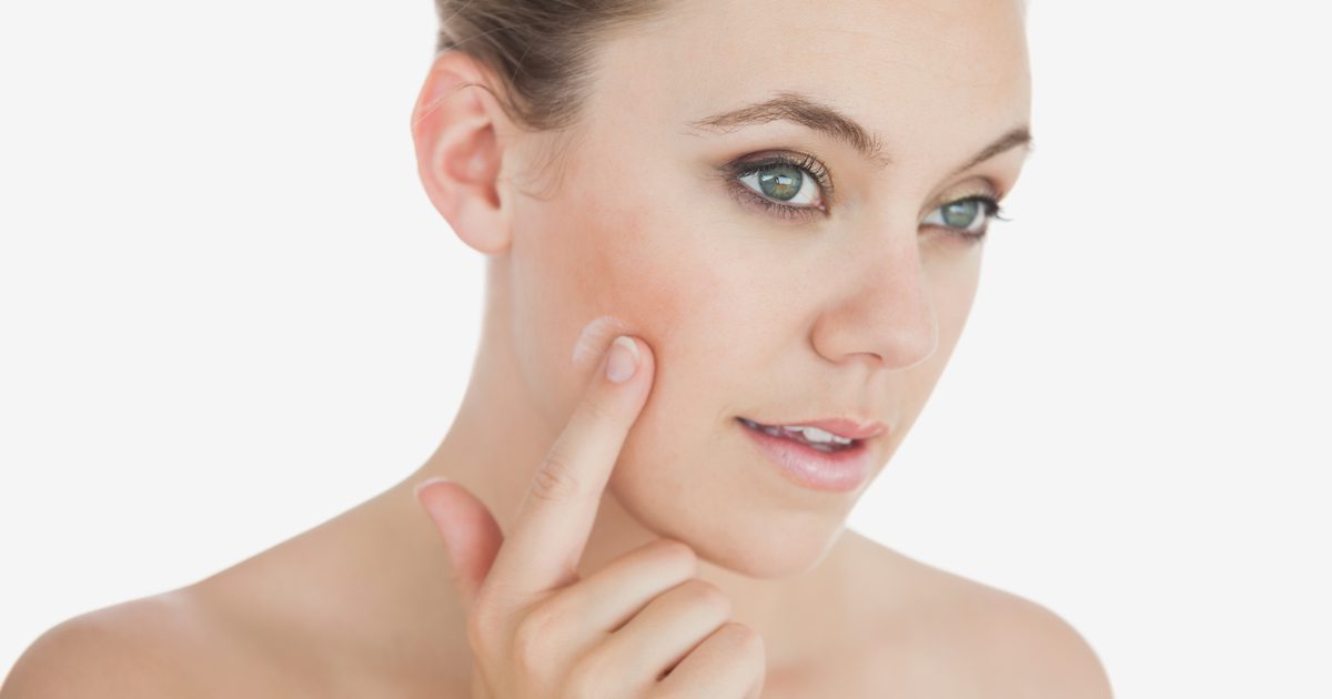 Förstorrade porer i åldrande hud