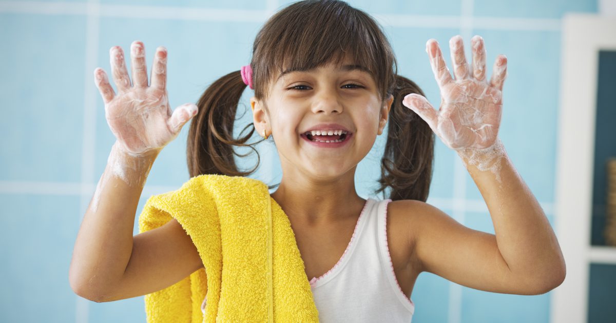 हाथ धोने के बारे में बच्चों को सिखाने के मजेदार तरीके