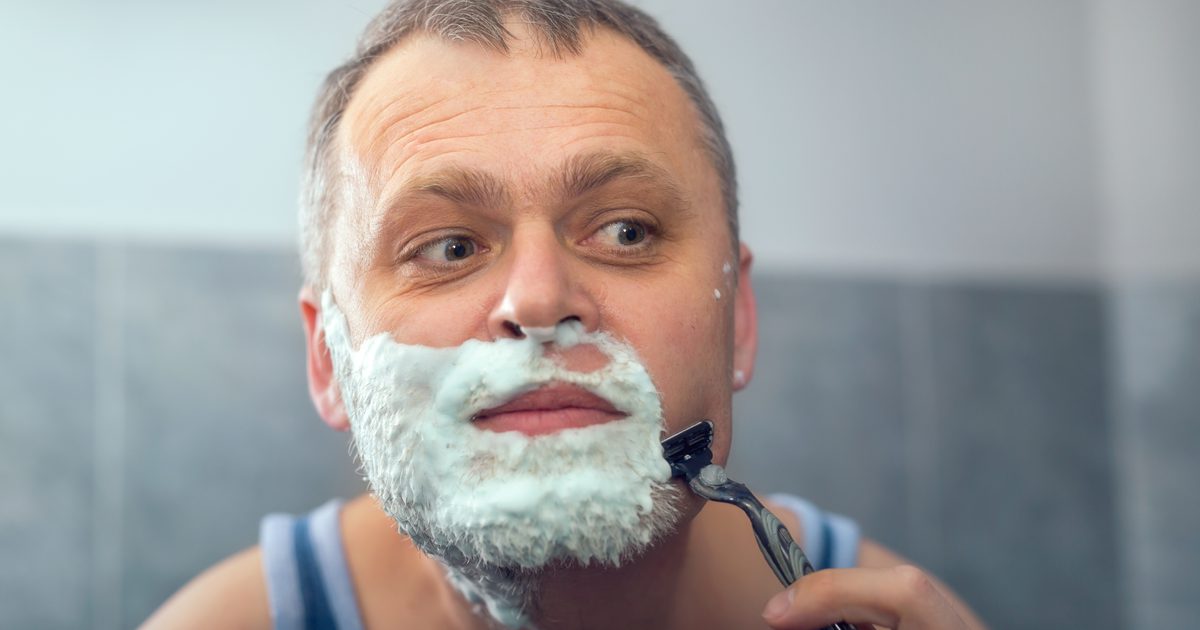 Hvordan kan menn unngå kløe og tørr hud etter barbering av deres ansikter?