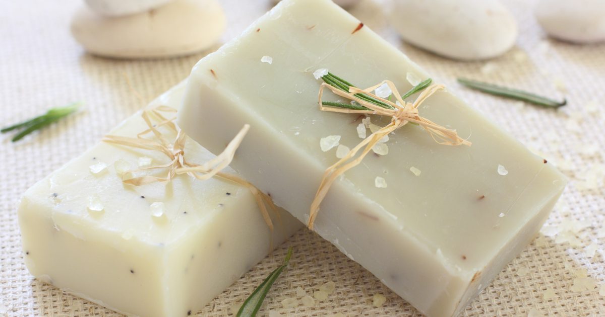 Jak si vyrobíte domácí hypoalergenní mýdlo?