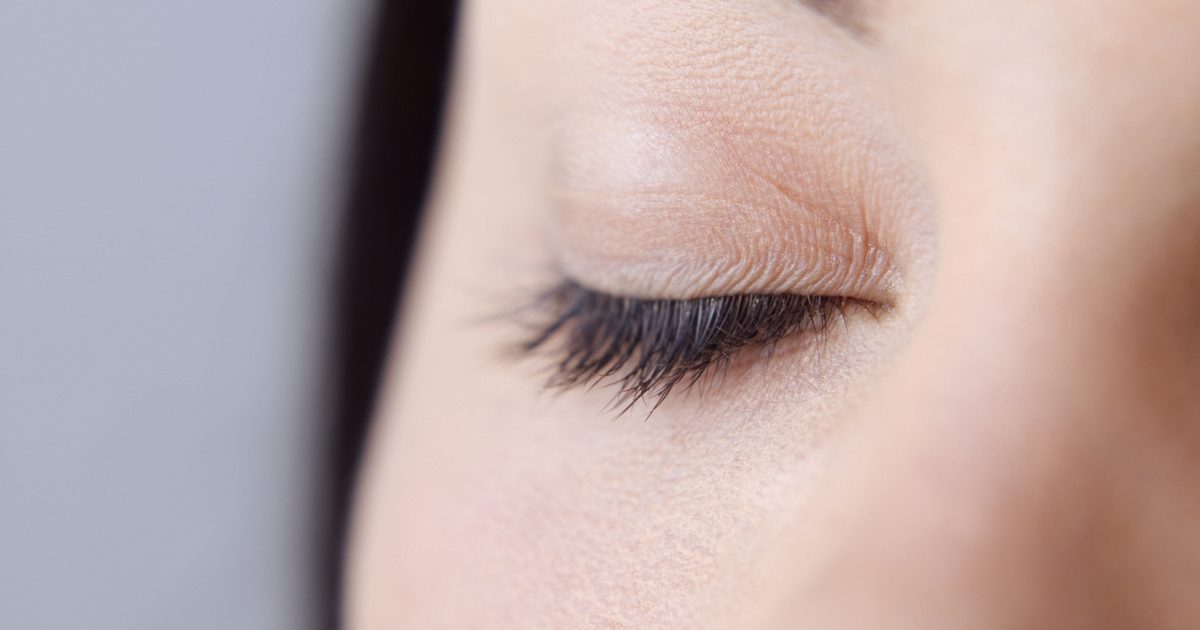 Hur man får längre ögonfransar naturligt