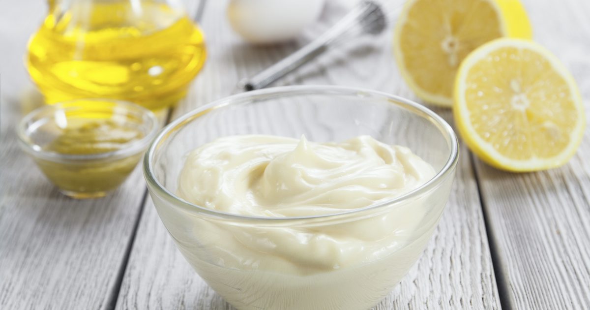 Hvordan dyrkes hår med mayonnaise