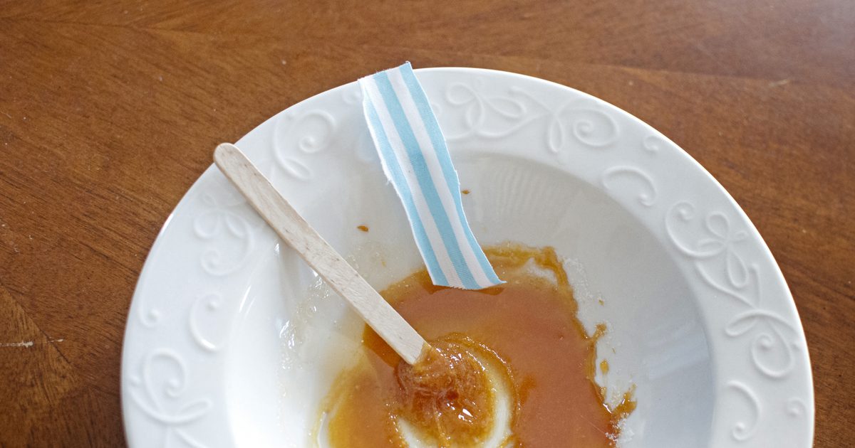 Wie man Zucker Honig Haarentfernung Wachs machen