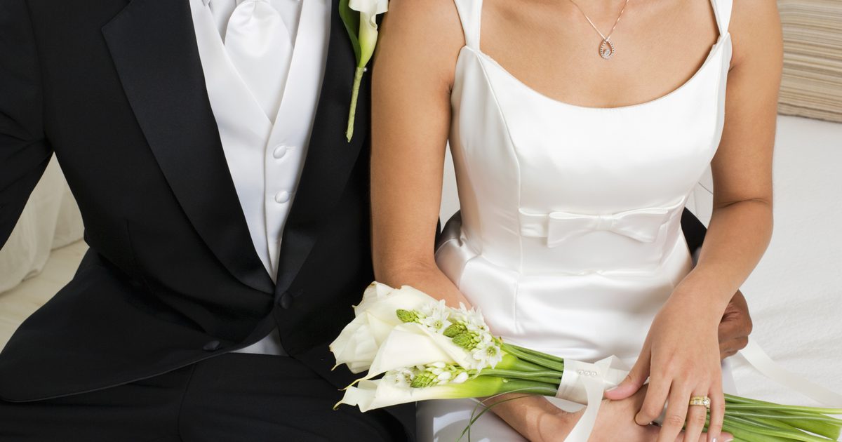 Jak umístit boning v Bodice svatební šaty