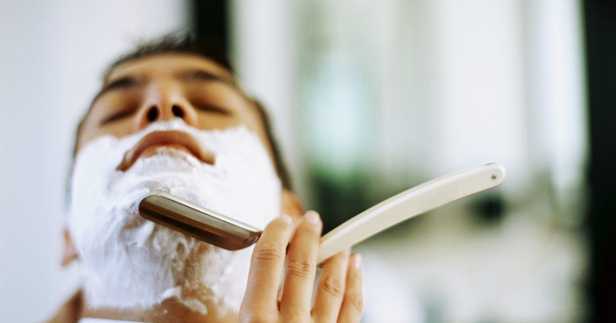 كيفية إزالة البقع الداكنة من المطبات الحلاقة على الوجه