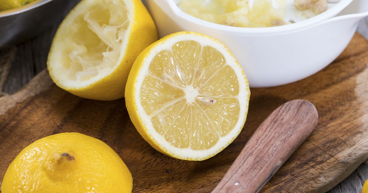 Как да премахнете петна от хиперпигментация в дома, като използвате плодове и зеленчуци