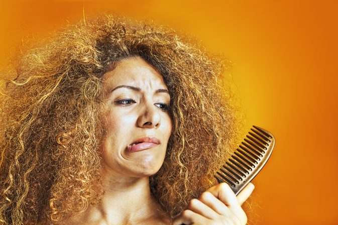 كيفية استعادة لمعان الشعر التالف