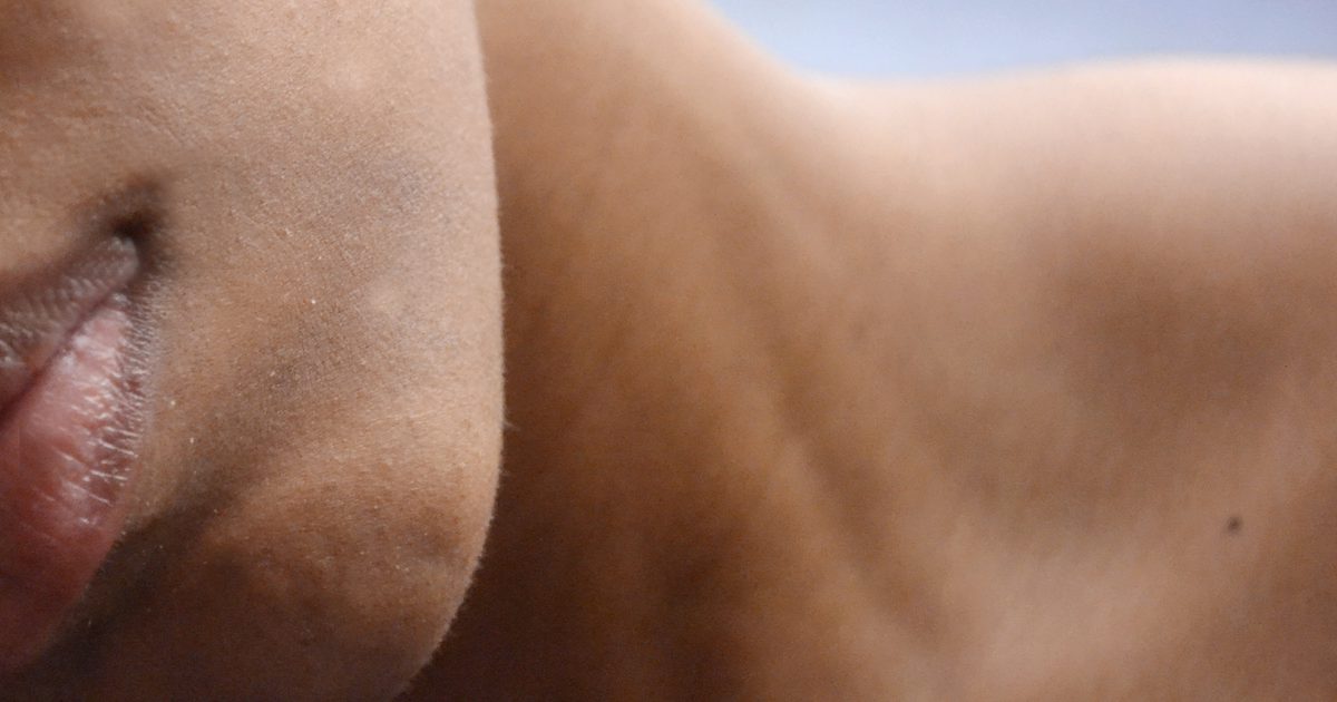 Hur man stoppar mörk hud från garvning
