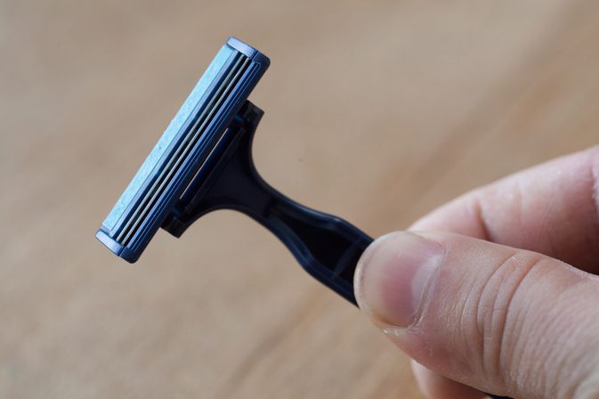 Как лечить сыпь бритвы на шее