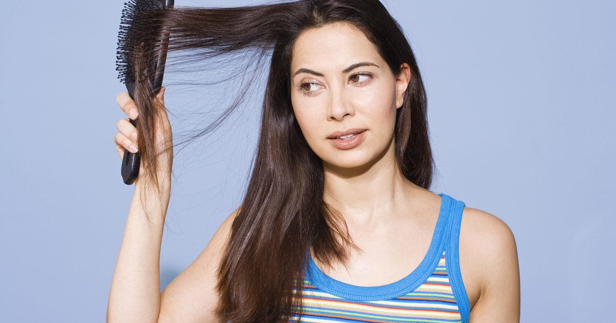 هل من الممكن تحسين نسيج الشعر والتألق بالفيتامينات؟
