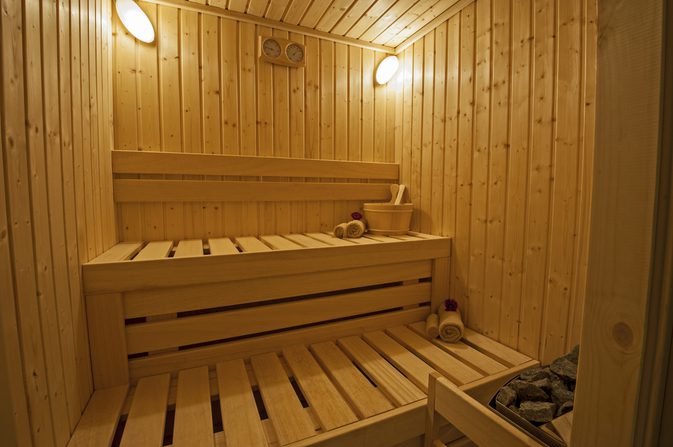 Ist eine Sauna gut für heilende Narben?