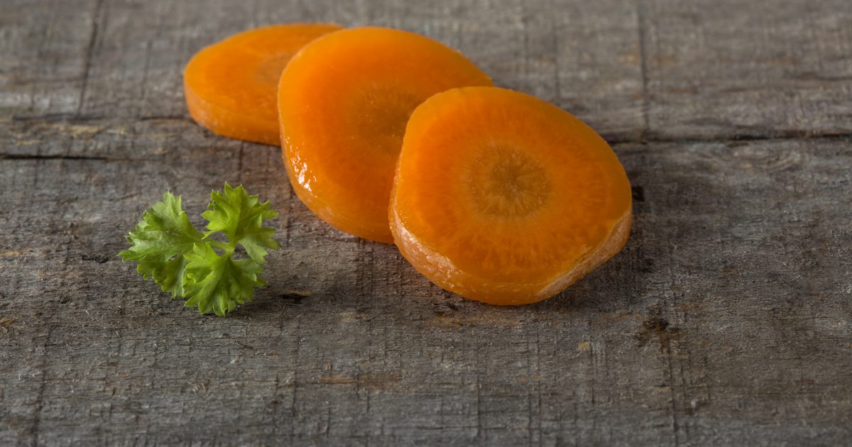 5 Dinge, die Sie über Vitamine in Karotten wissen müssen