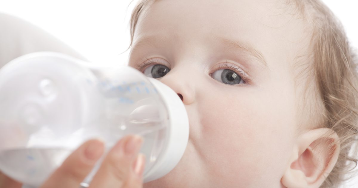 Om Alkalisk Vand til en Baby
