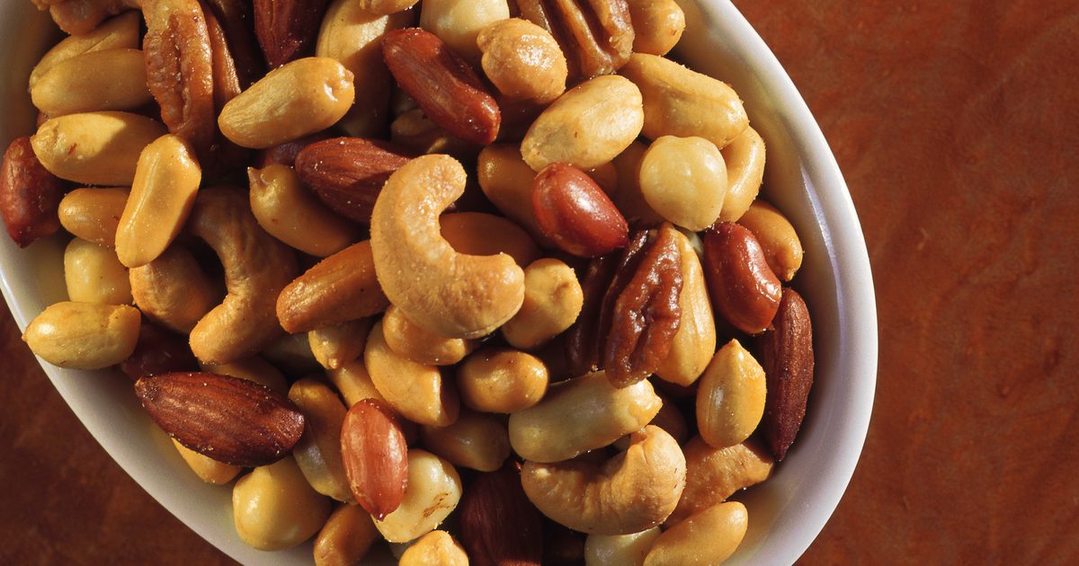 Sú orechy dobré pre znižovanie hmotnosti?