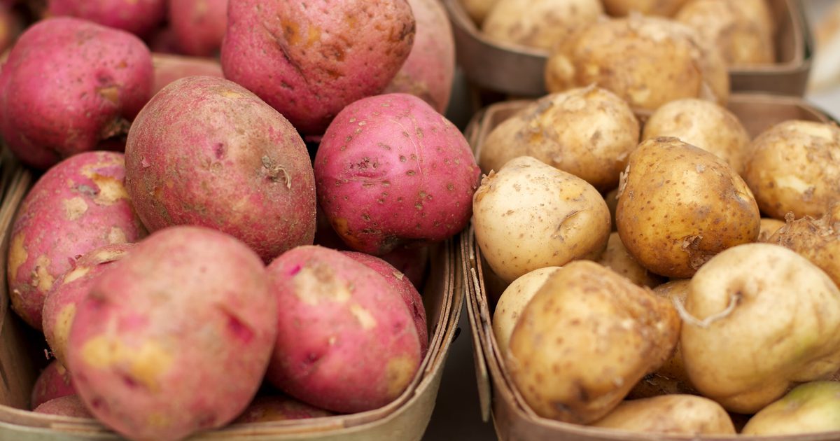 Sú červené zemiaky zdravšie ako biele zemiaky?