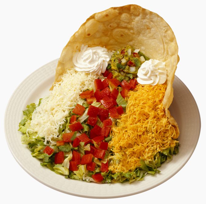Calorieën in een grote taco-saladeschaal