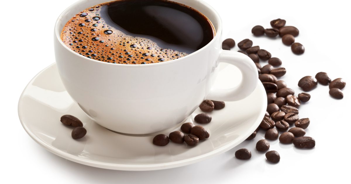 Kan kaffe udløse mave virus symptomer?