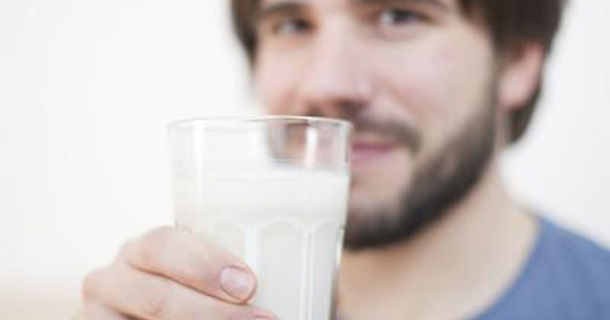 Kan melk drinken voor een training je ziek maken?