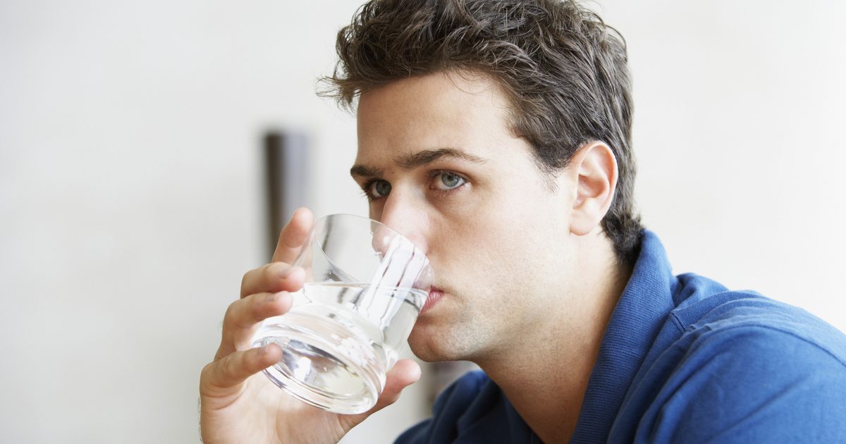 Kan drikke for meget vand Irritere maven?