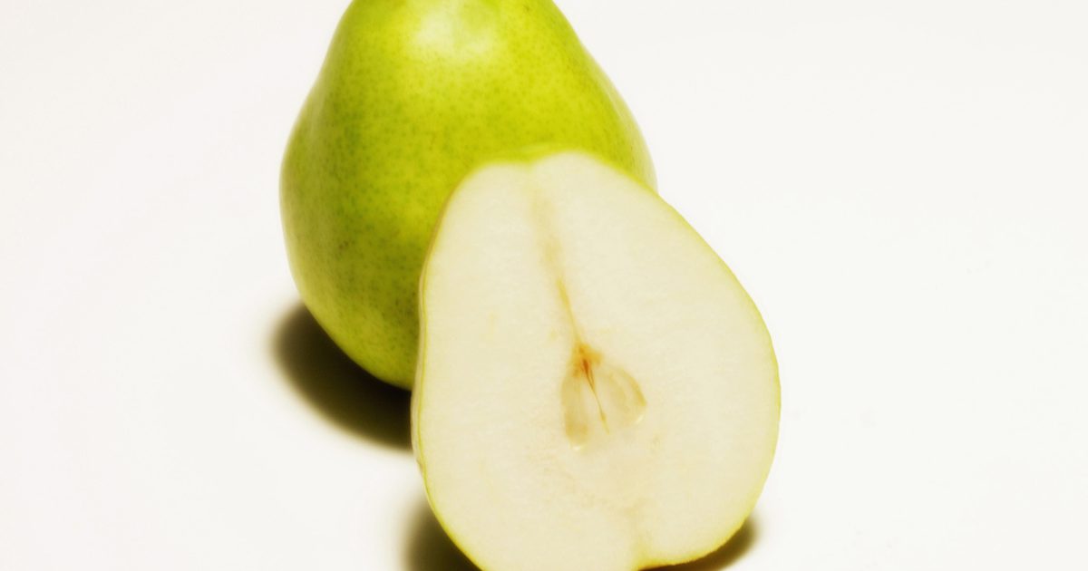 Kan du äta päron på natten för att gå ner i vikt?