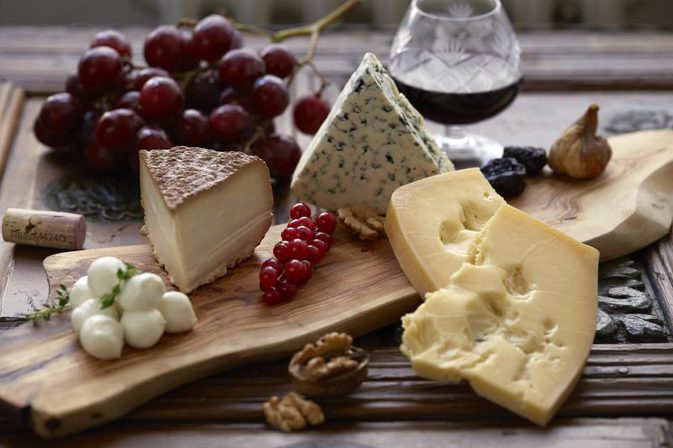 Сыр может предотвратить старение (но так может это физическая жидкость)