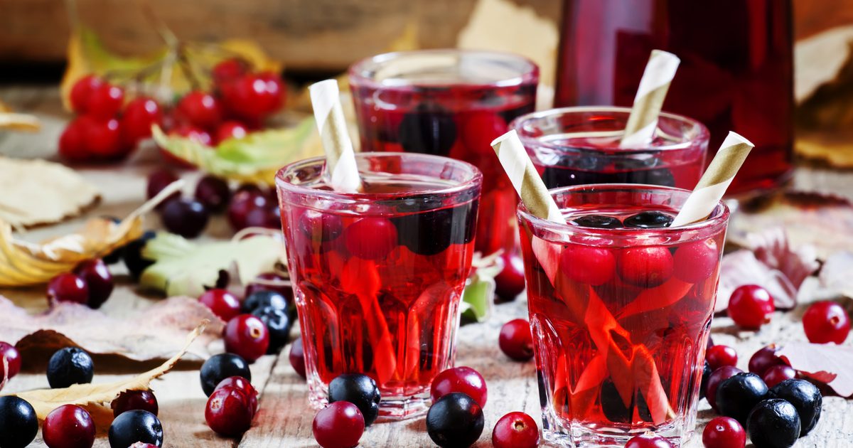 Tranebær Cocktail Versus Cranberry Juice