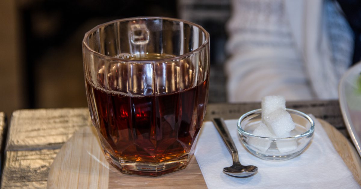 Verdauungs-Nebenwirkungen von schwarzem Tee
